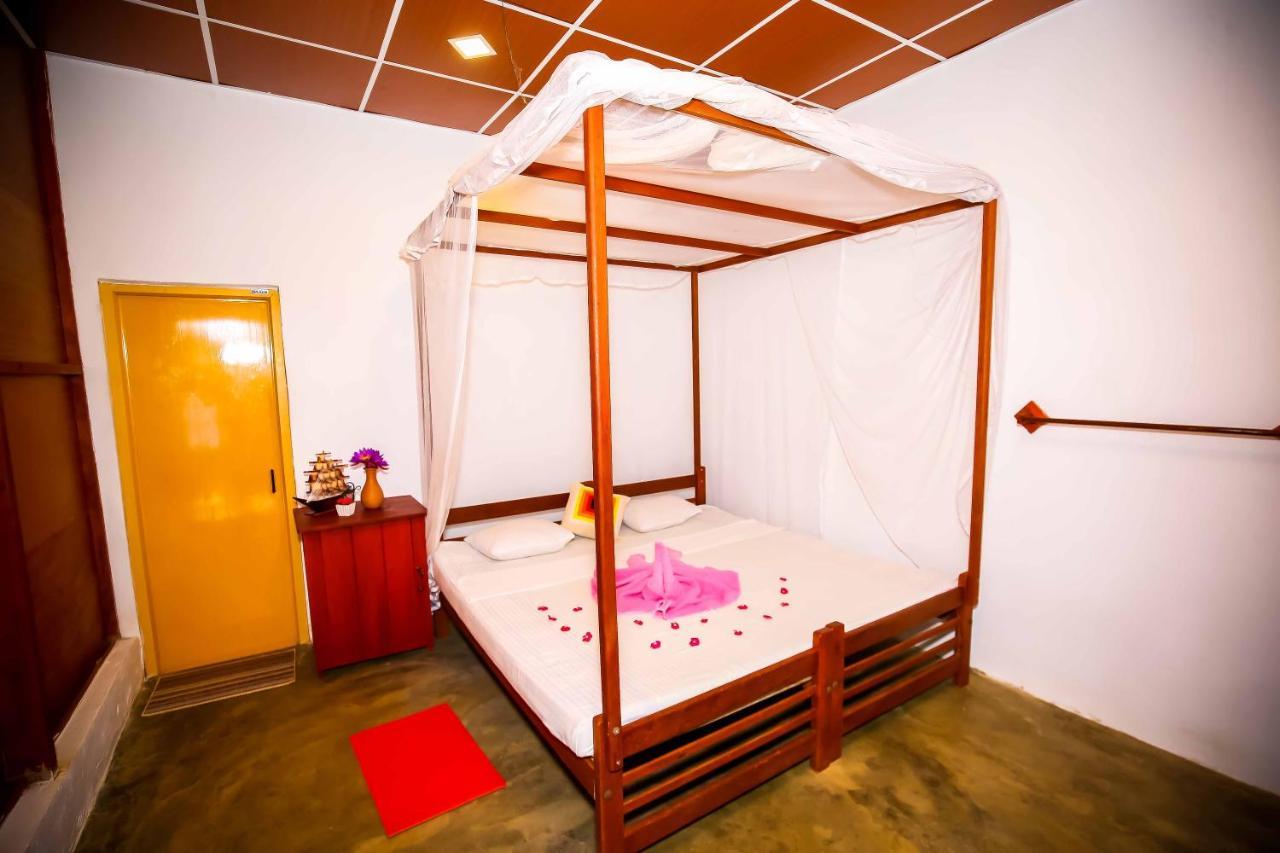 Talalla Freedom Resort ภายนอก รูปภาพ
